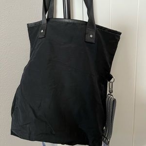 Lululemon black nylon bag with inserts